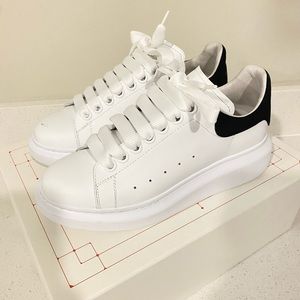 Alexander McQueen Oversized Sneaker 36 1/2 (6.5)